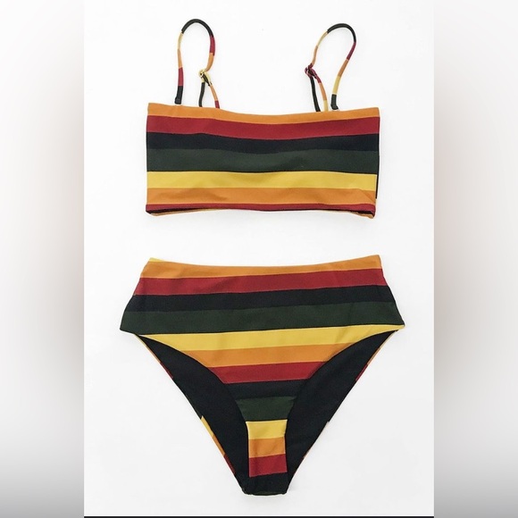 Cupshe Multi Color Reversible to Black Bikini nwot - Picture 9 of 10